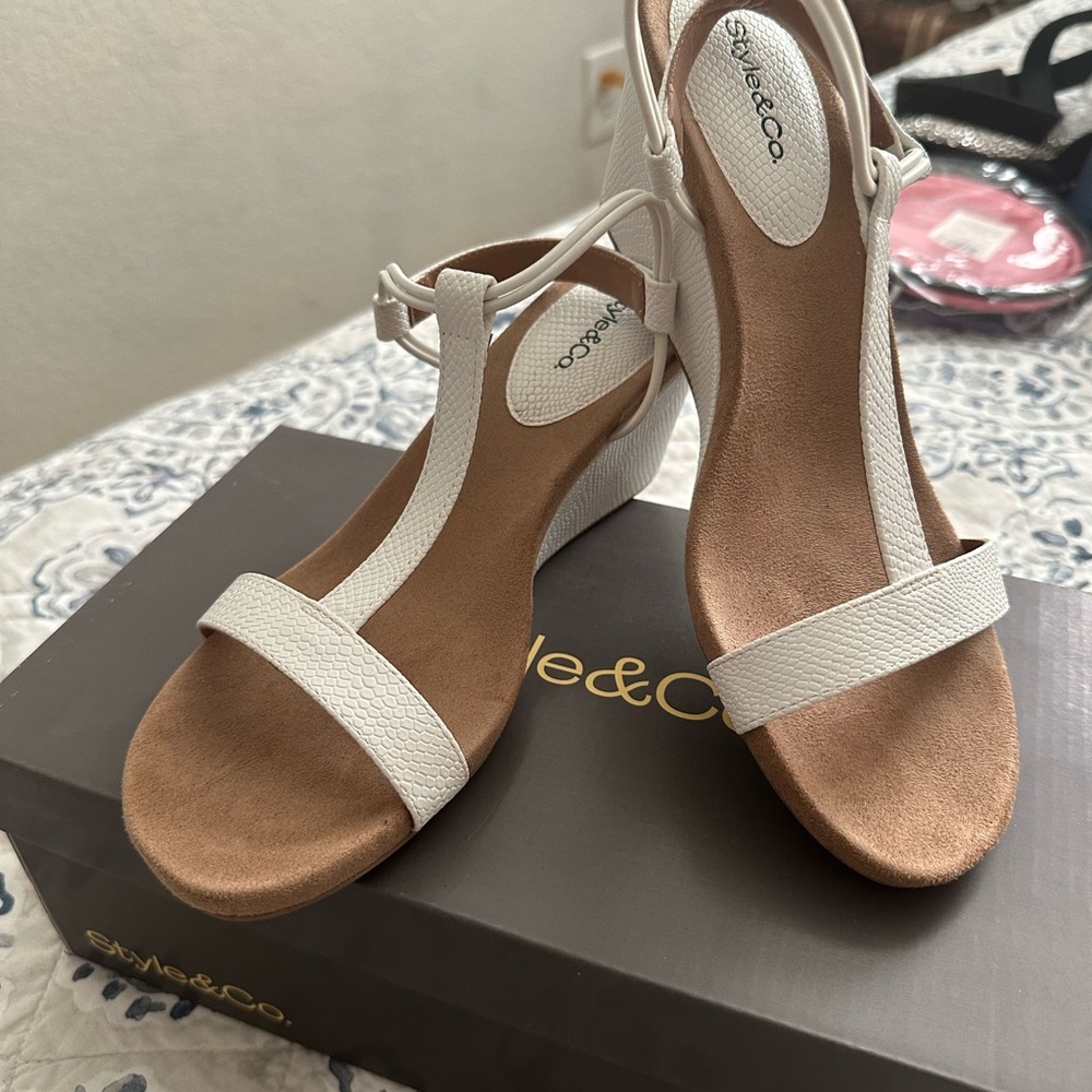 Like new. Gently worn. Style & Co. White and Brown Elegant Wedge Sandals